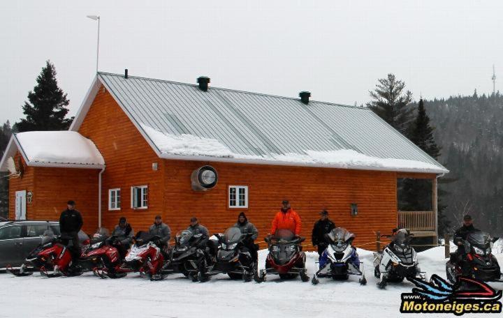 Auberge La Taniere Tadoussac Exterior foto